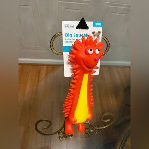 Brand New Outward Hound Squeak   Latex Free 10”